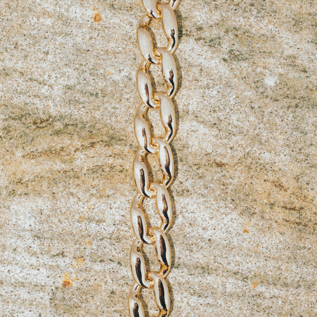 GOLD OVERSIZED CHAIN
