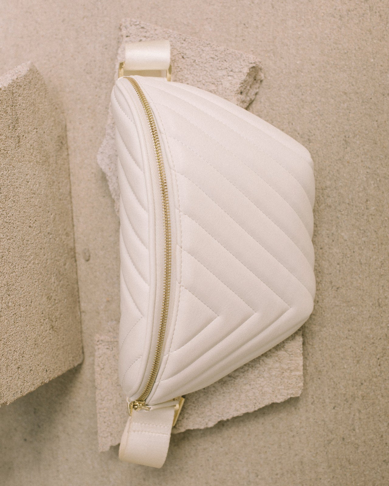 IVORY HONEYPIE BUM BAG