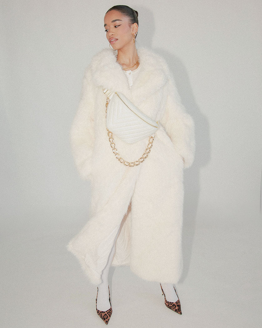GOLD OVERSIZED CHAIN